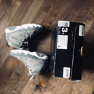 Jordan Retro Cool Grey 9s - Youth